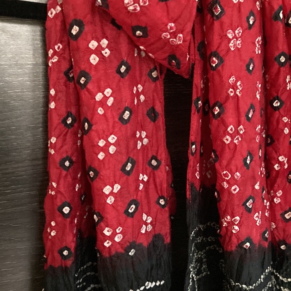 Fabindia Silk Red Scarf with White & Black Diamond Pattern & Black Ends - Picture 5 of 10